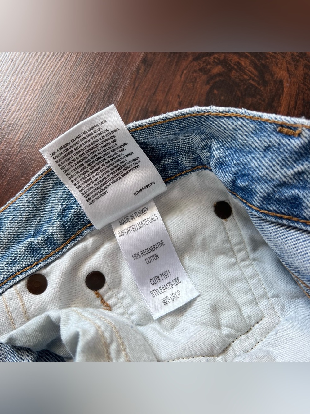 AGOLDE 90’s Crop Distressed Jeans Light Wash High Rise 28 - Picture 4 of 16